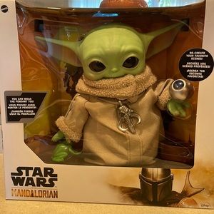 Star Wars Mandalorian The Child plush figure with accessories